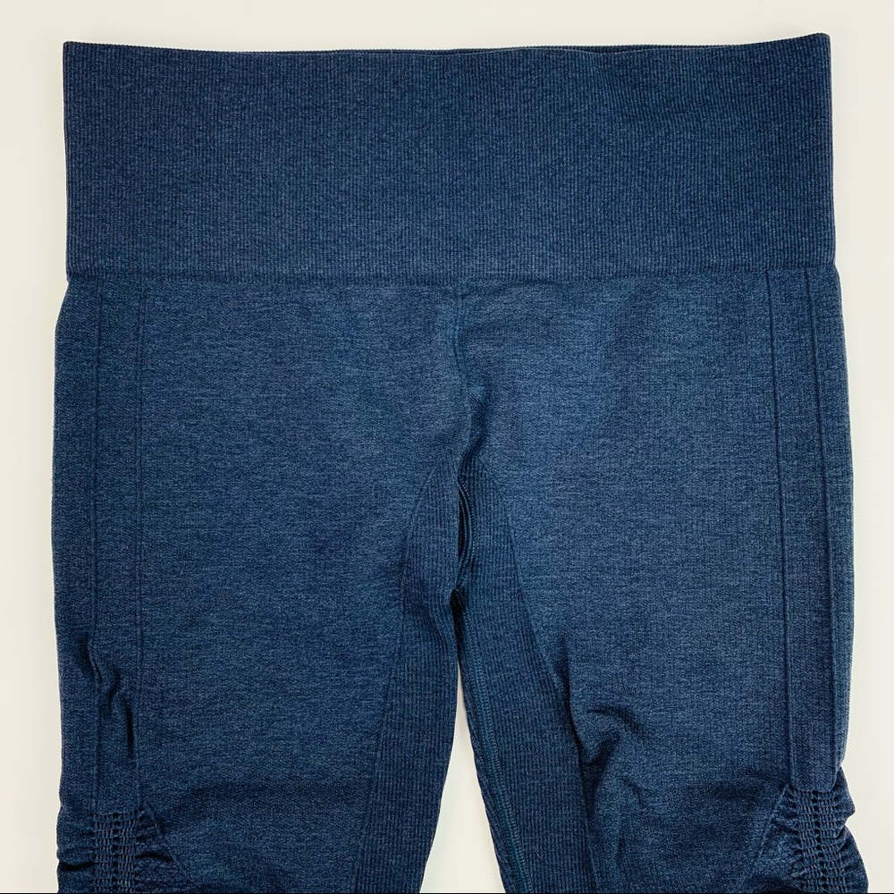 Lululemon In The Flow Crop II Seamless Heathered Deep Navy - Picture 3 of 12
